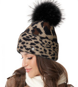 Czapka Damska z Angory z Pomponem z Jenota, Quesis, panterka, 56-60 cm