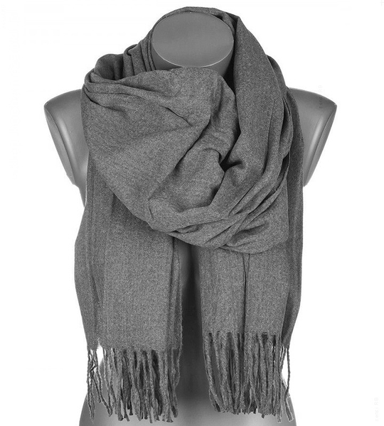 Szalik damski cienki z frędzlami – miękki, poliestrowy, na jesień i zimę