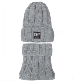 Modna czapka zimowa i komin dla dziewczyny Good Vibes rozm. 55-57 cm