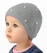 Biała czapka  z perełkami Olimpia  rozm. 45-48 cm