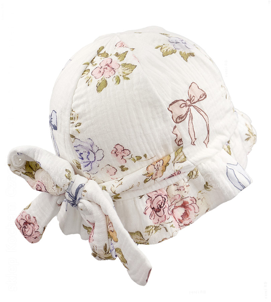 Kapelusz muślinowy dla dziewczynki, biały w kwiaty, KP01,  regulowany obwód 46-53 cm