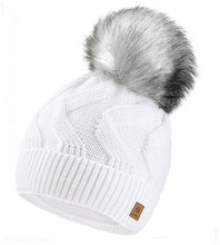 Ciepła zimowa czapka damska Woolk, Leyla rozm. 54-56 cm