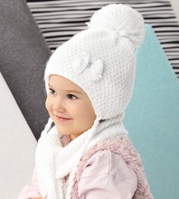 Komplet zimowy: czapka i szalik z pomponami  Losini rozm. 46-50 cm