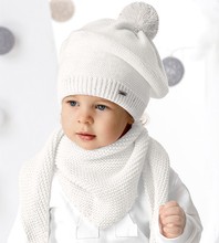 Komplet zimowy dla dziewczynki, beret i chusta, Pedra, biały, 46-50 cm
