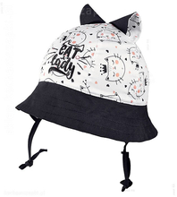 Wiązany kapelusik dla dziewczynki z  z kokradką a'la uszka kotka  Cat Lady  rozm. 44-46 cm