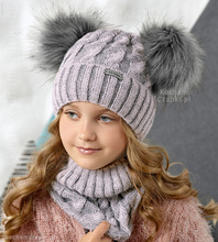 Zimowa czapka i komin, dwa pompony, komplet dla dziewczynki,  Blenda rozm. 52-55 cm