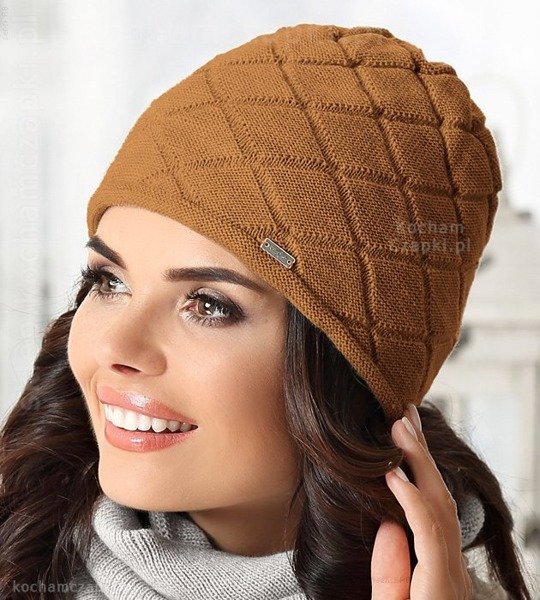 czapka damska Diona jesienno-zimowa karmel rozm. 55-57 cm