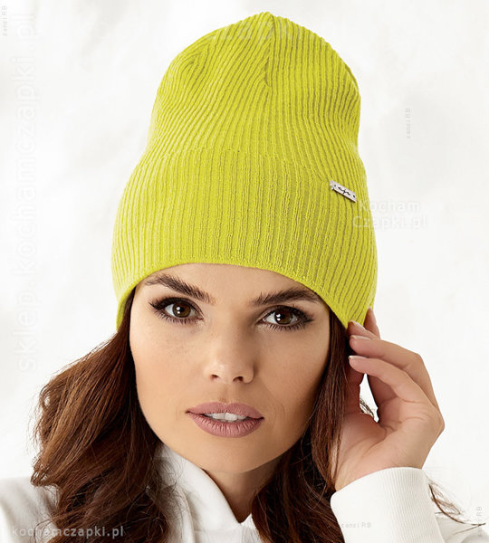 uniwersalna czapka damska, jednokolorowa , limonkowa  Ericca rozm. 55-57 cm